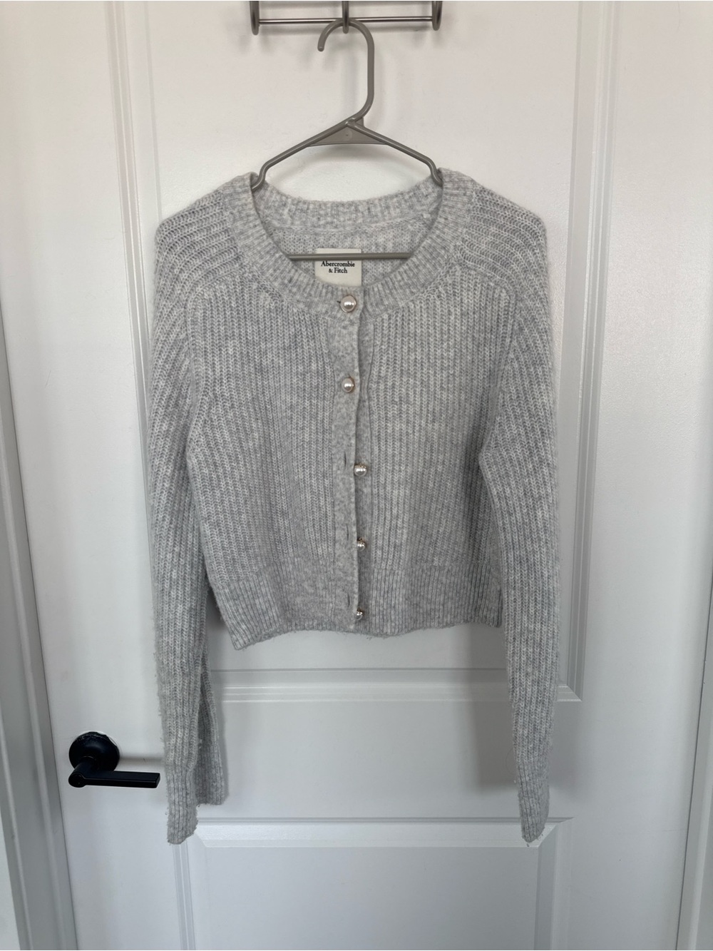 Abercrombie & Fitch Light Gray Ribbed Pearl-Button Cardigan